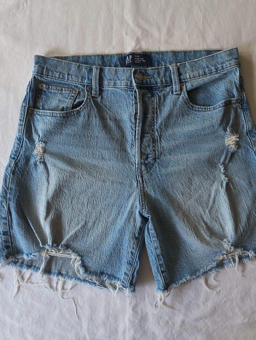GAP  Women's High Rise Light Blue Distressed Denim Cutoff Shorts Side 12/31